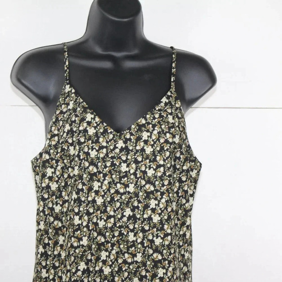 SKIES ARE BLUE - Picture 2 of 10